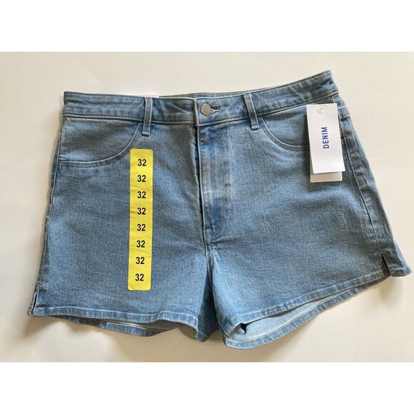 H&M Slim Fit High Waist Stretch Denim Shorts Size 32 US 10 New - Picture 1 of 7